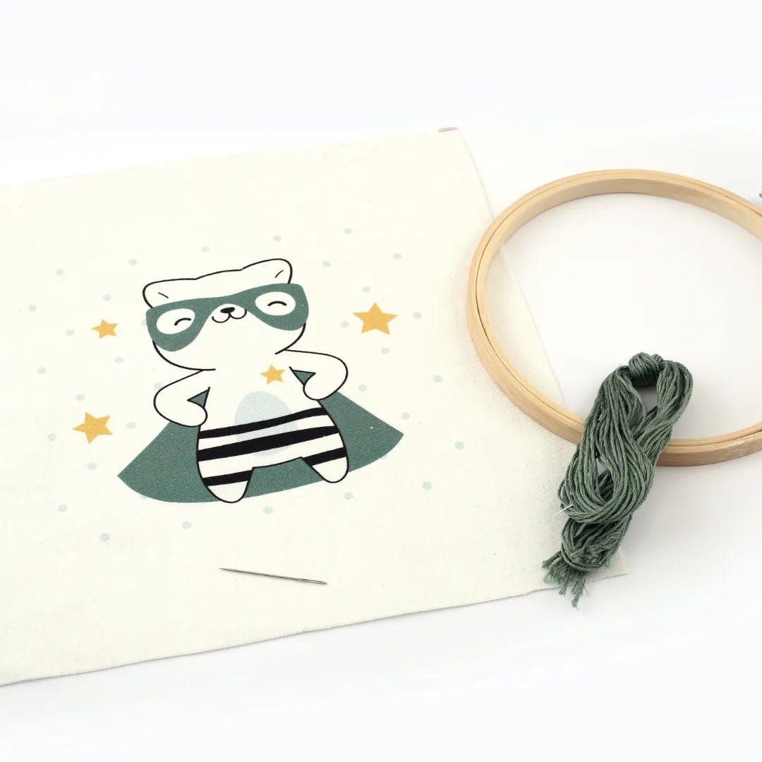 Kit broderie : Chat masqué – Image 2