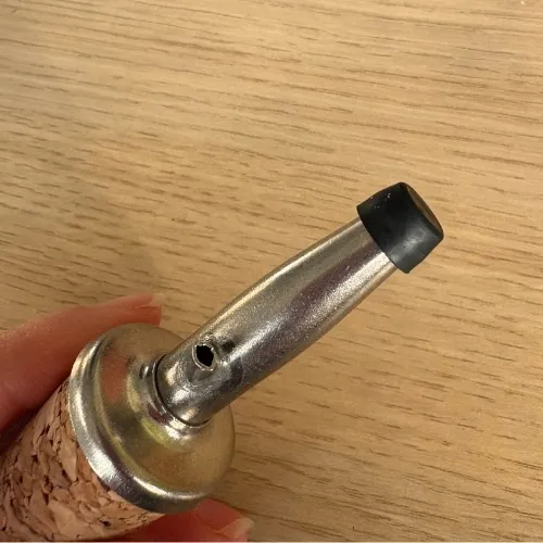 Bouchon verseur métallique et liège – Image 4