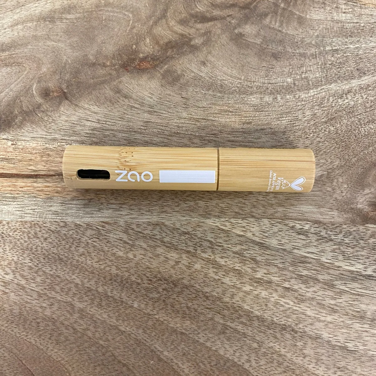 Mascara volume audacieux- 240 noir intense – Image 8