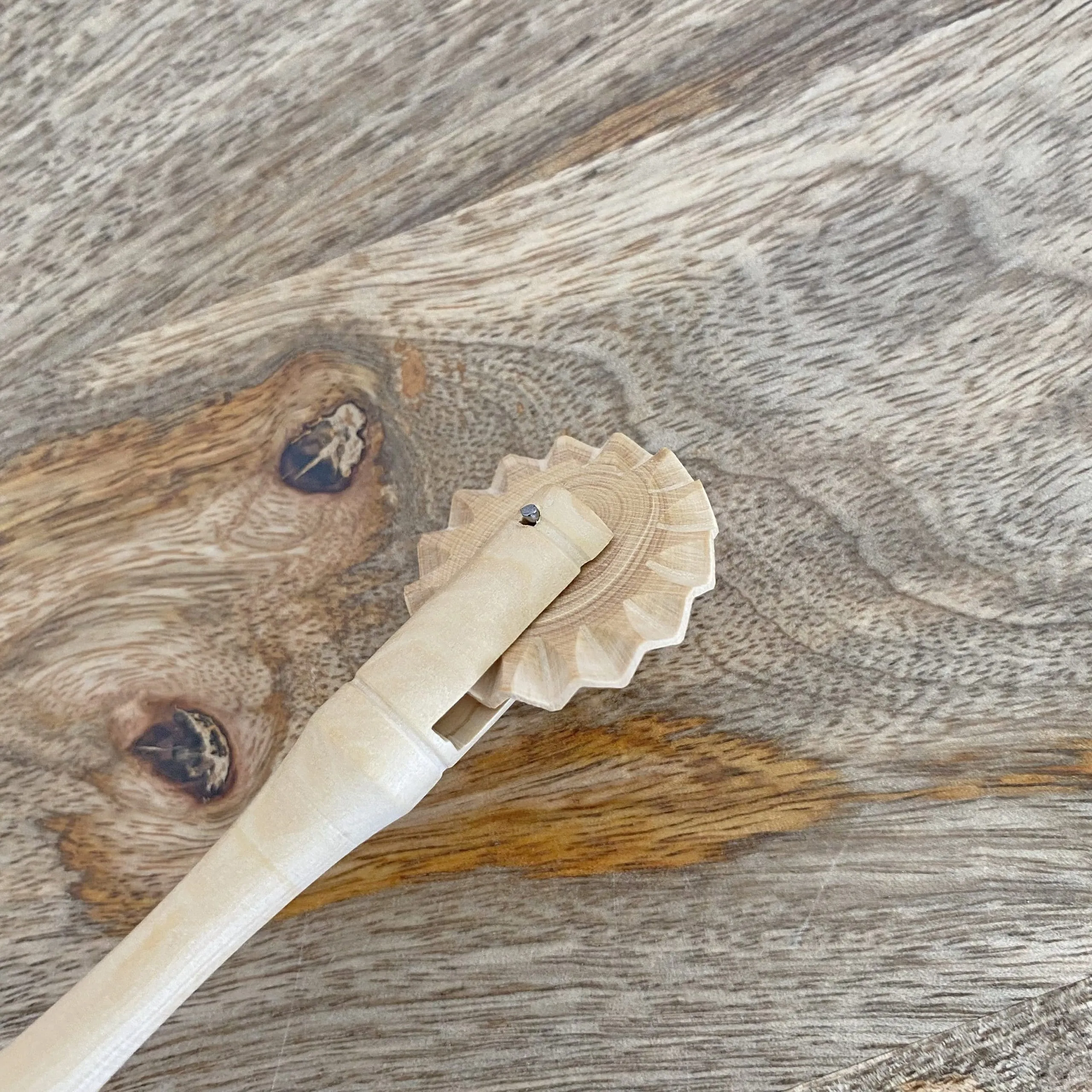 Roulettte à pâte en buis – Image 2