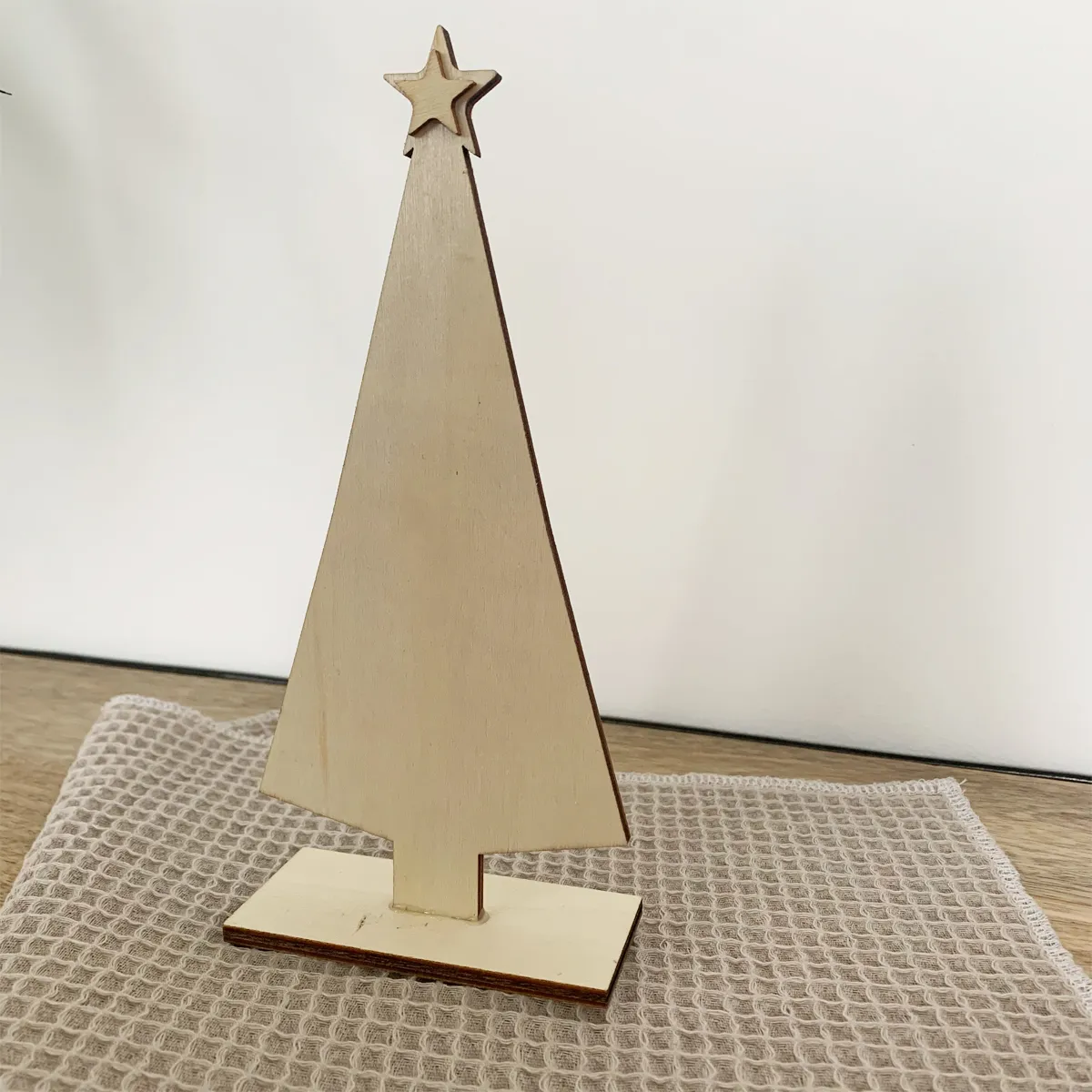 Sapin de Noël plat en bois à décorer – Image 2